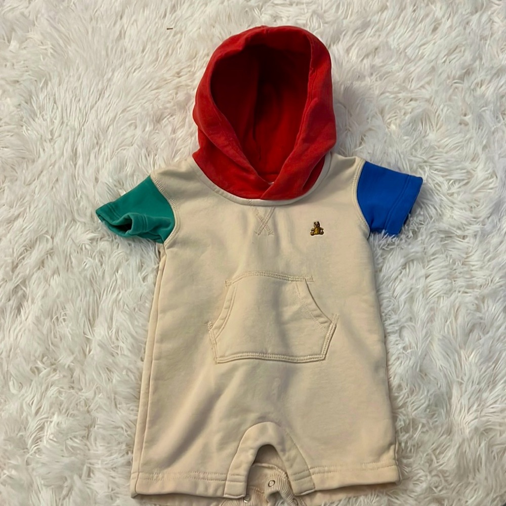 Gap 3-6 Month Colorblock Short Sleeved Sweatsuit